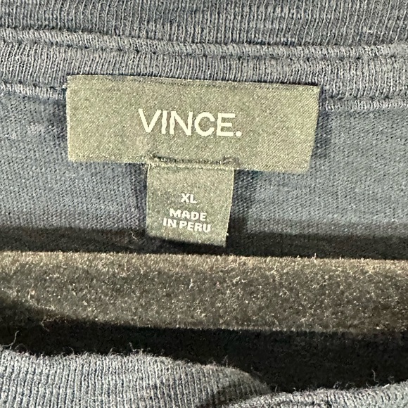 Men's Vince navy button front scoop neck long sleeve size XL - Picture 2 of 5